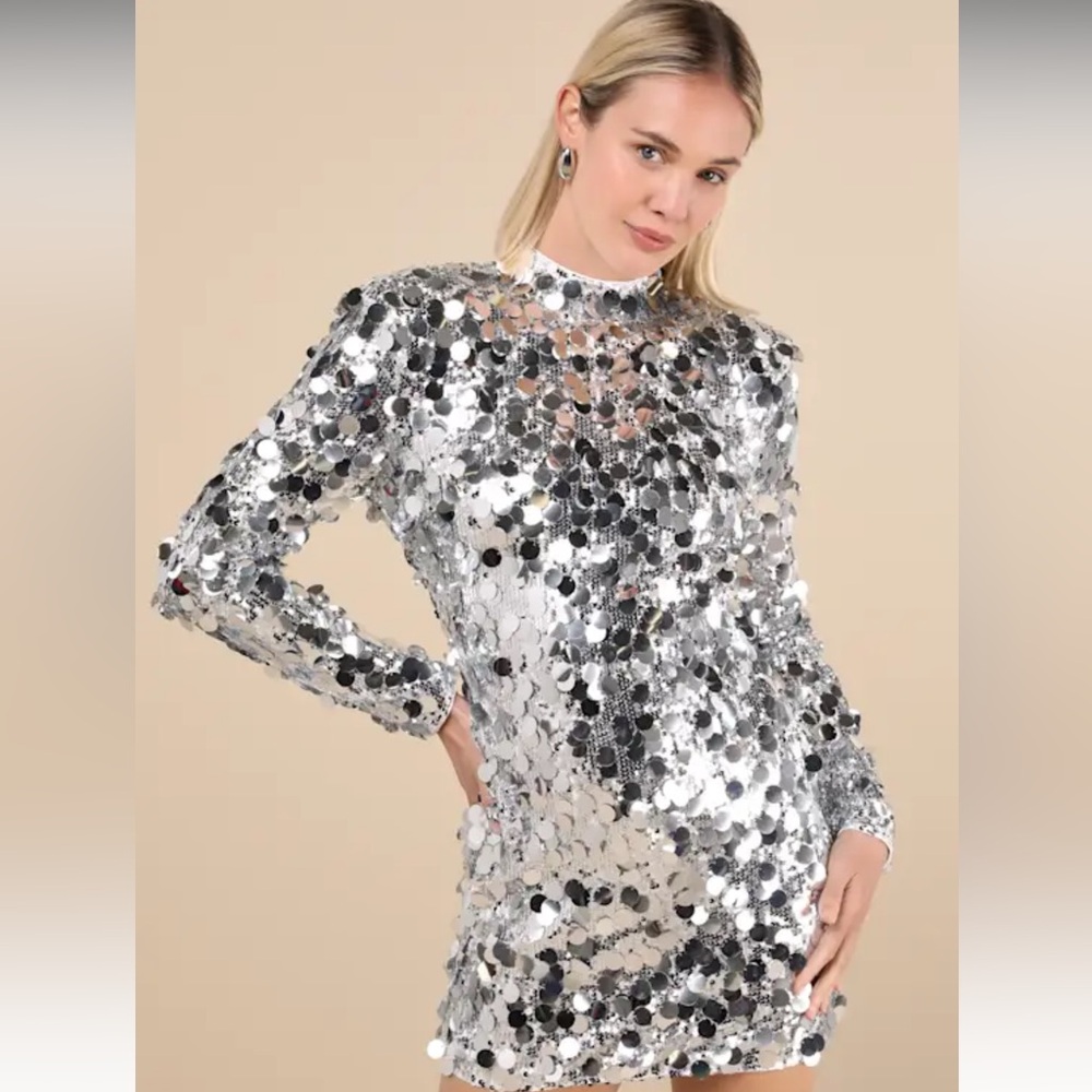 🪩Lulu Brilliant Behavior silver sequin backless lg mini dress never worn
